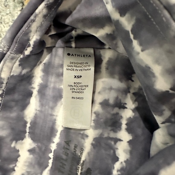 Athleta Gray and White Tie-Dye Leggings Size XSP - Picture 3 of 6